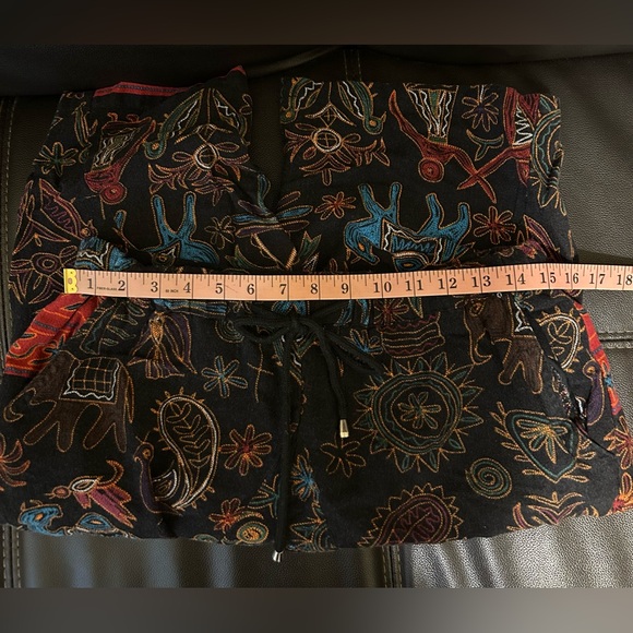 Coofandy Long shorts. Black with embroidered style print. - Picture 9 of 9